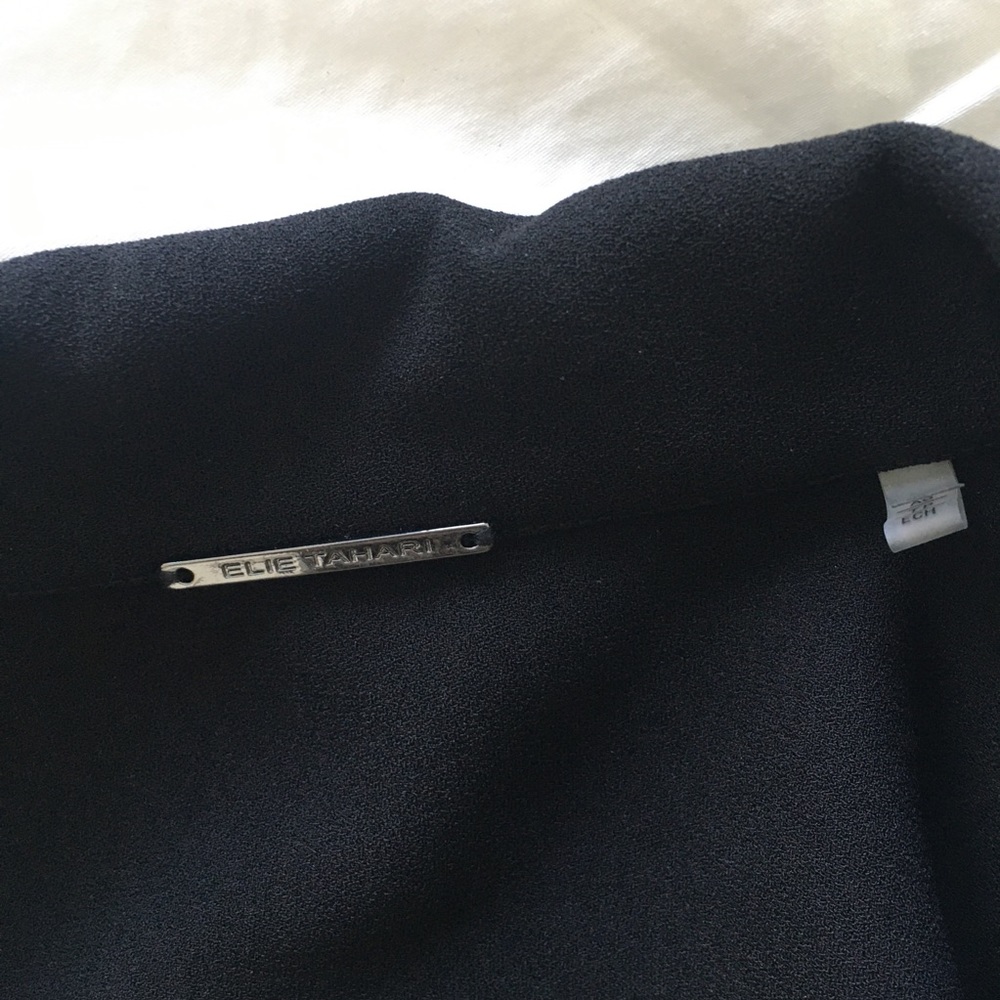 Elie Tahari collared black blouse - Picture 3 of 5